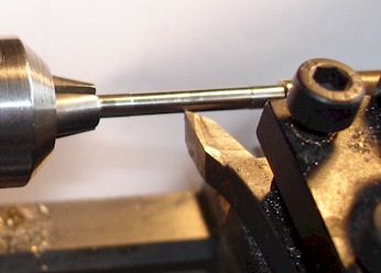 Machining a 7mm scale (0 gauge) axle