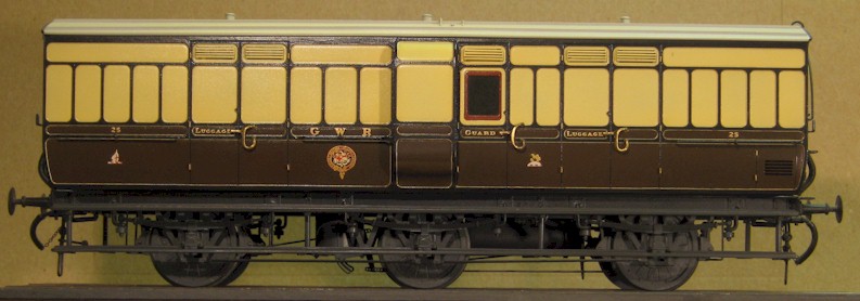 GWR 6-wheel Passenger Luggage Van to Diagram V13, 0 gauge kit by Colin Waite built by David L O Smith