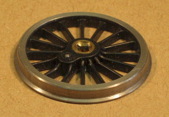 Slater's gauge 0 (7mm scale) wheel with 12BA crankpin sheered off